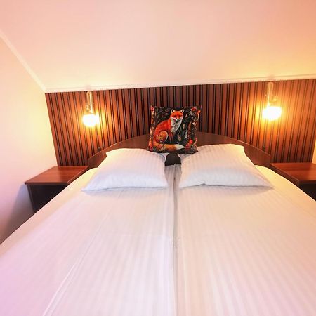 Olimpia Villa Tibod Екстер'єр фото