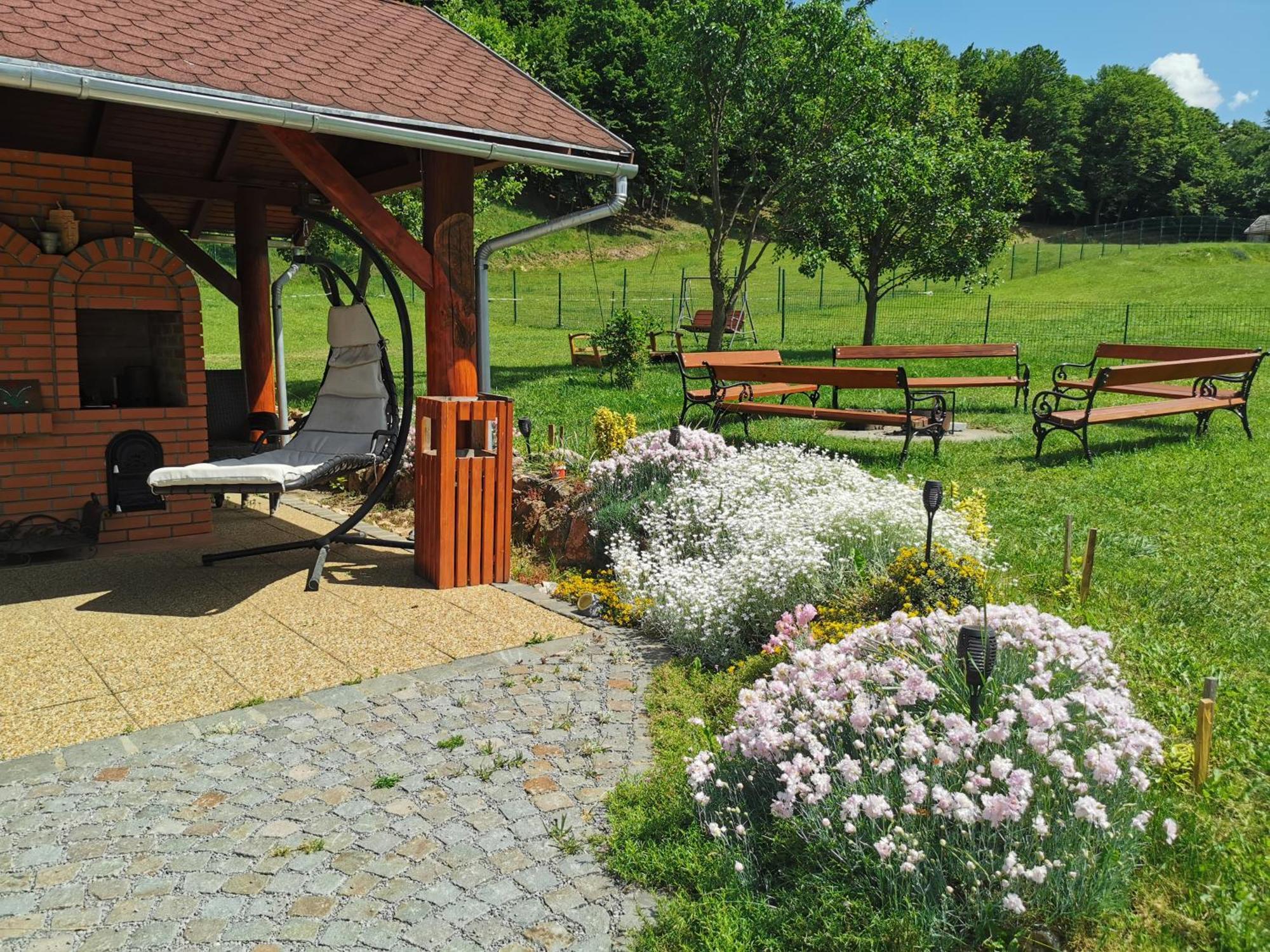 Olimpia Villa Tibod Екстер'єр фото